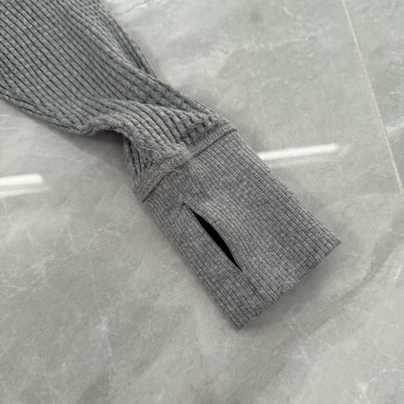 Women’s OFFLINE By Aerie Wow! Waffle Knit Hoodie Pullover Lounge Top Size Small - Picture 8 of 16